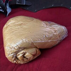 New long grass skirt.